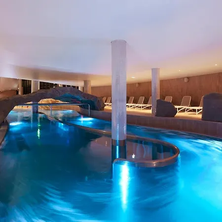 Apartment Vacationclub - Mistral 23